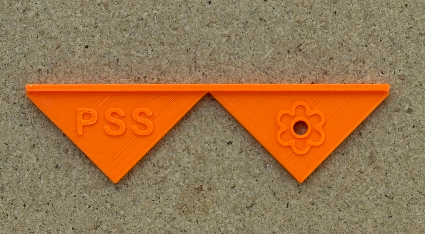 Corner cutting guide for bookbinding